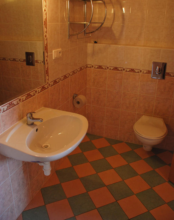 Hotel Marina Hermanuv Mestec Quarto foto